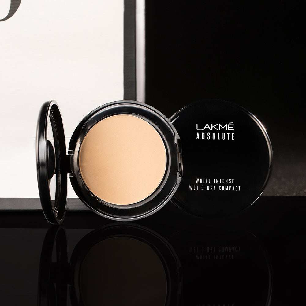 Xtraordin-Airy Compact, 2 In 1 Compact + Foundation, Lightweight, SPF17