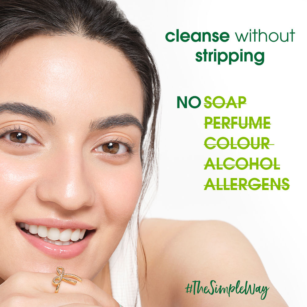 Kind To Skin Moisturising Facial Wash, Reduces Dryness with Panthenol for Dry Skin