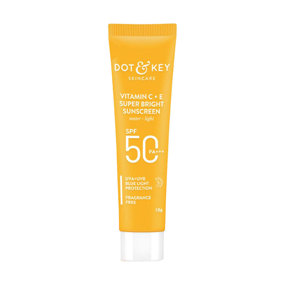 Vitamin C + E Super Bright Sunscreen SPF 50+ PA++++, Water-Light Fluid, Boosts Glow