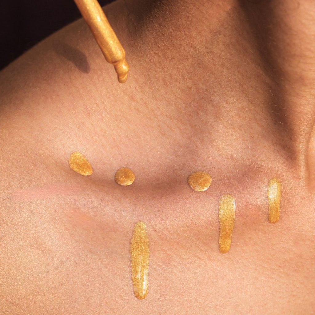 Molten Gold Shimmer Drops With Buff Body Brush