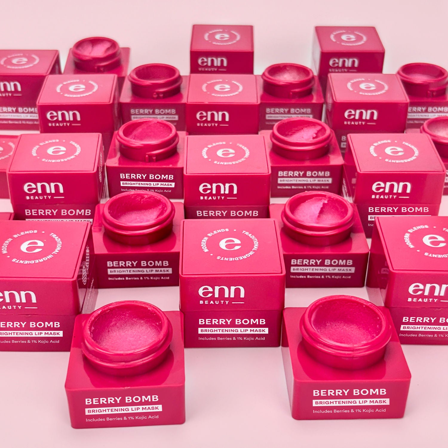 Berry Bomb Brightening Lip Mask