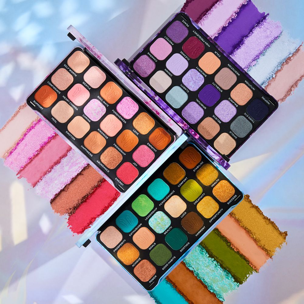 Crystal Aura Forever Flawless Shadow Palette Aventurine