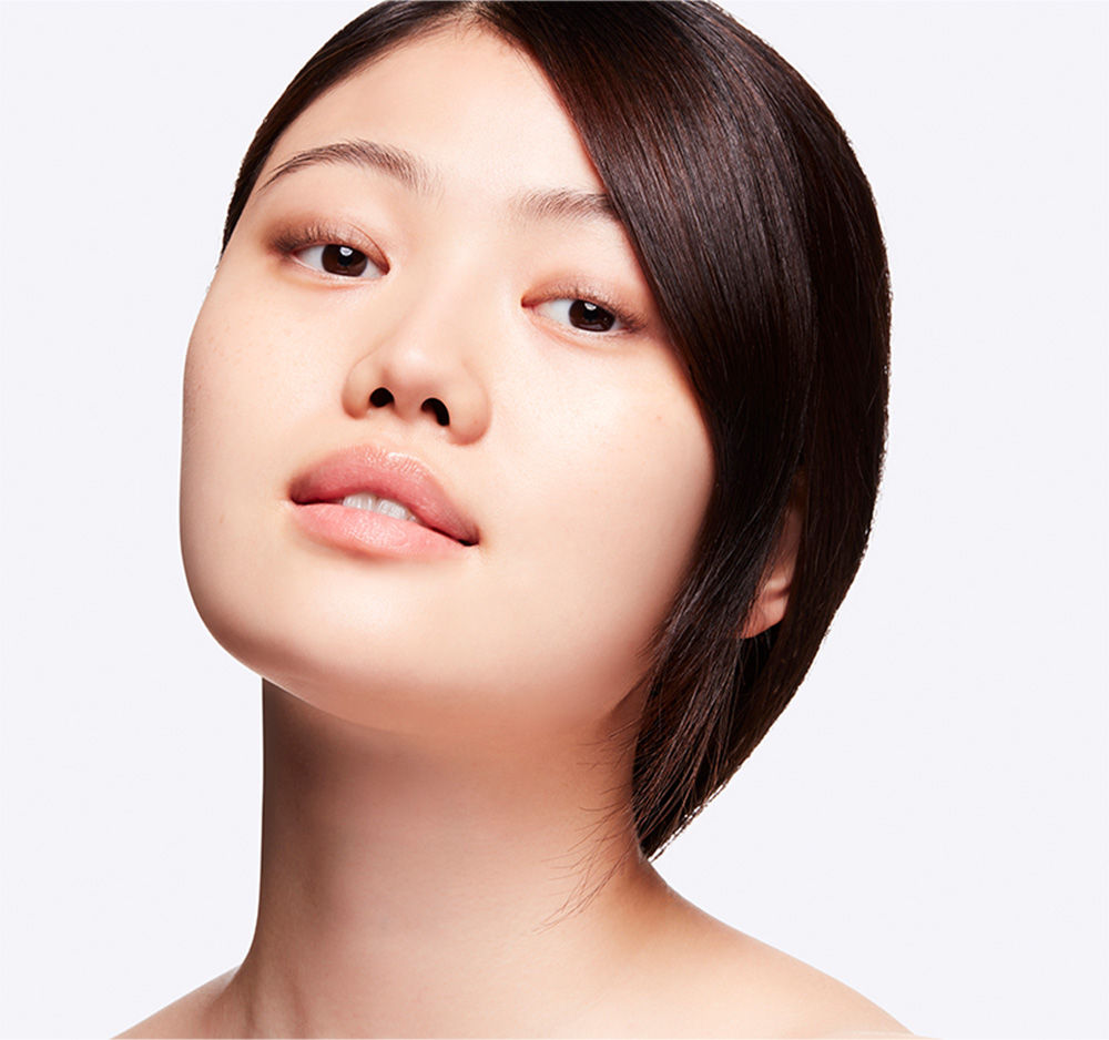 Studio Radiance Moisturizing + Illuminating Silky Primer