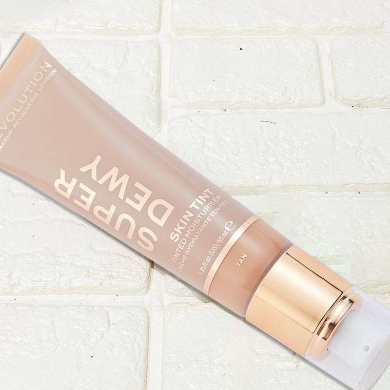 Superdewy Tinted Moisturiser