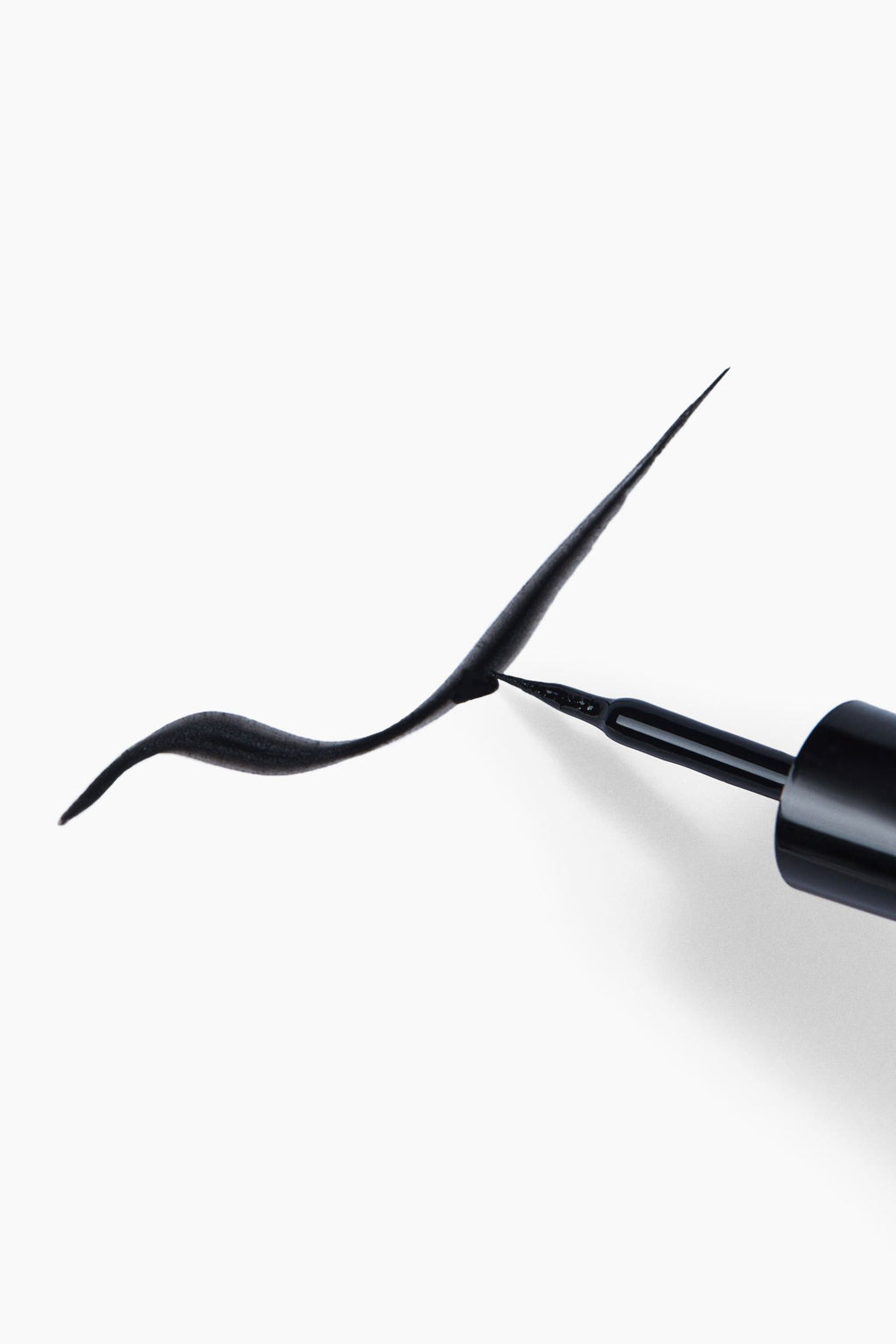 Dipliner Ink Liquid Eyeliner - Black