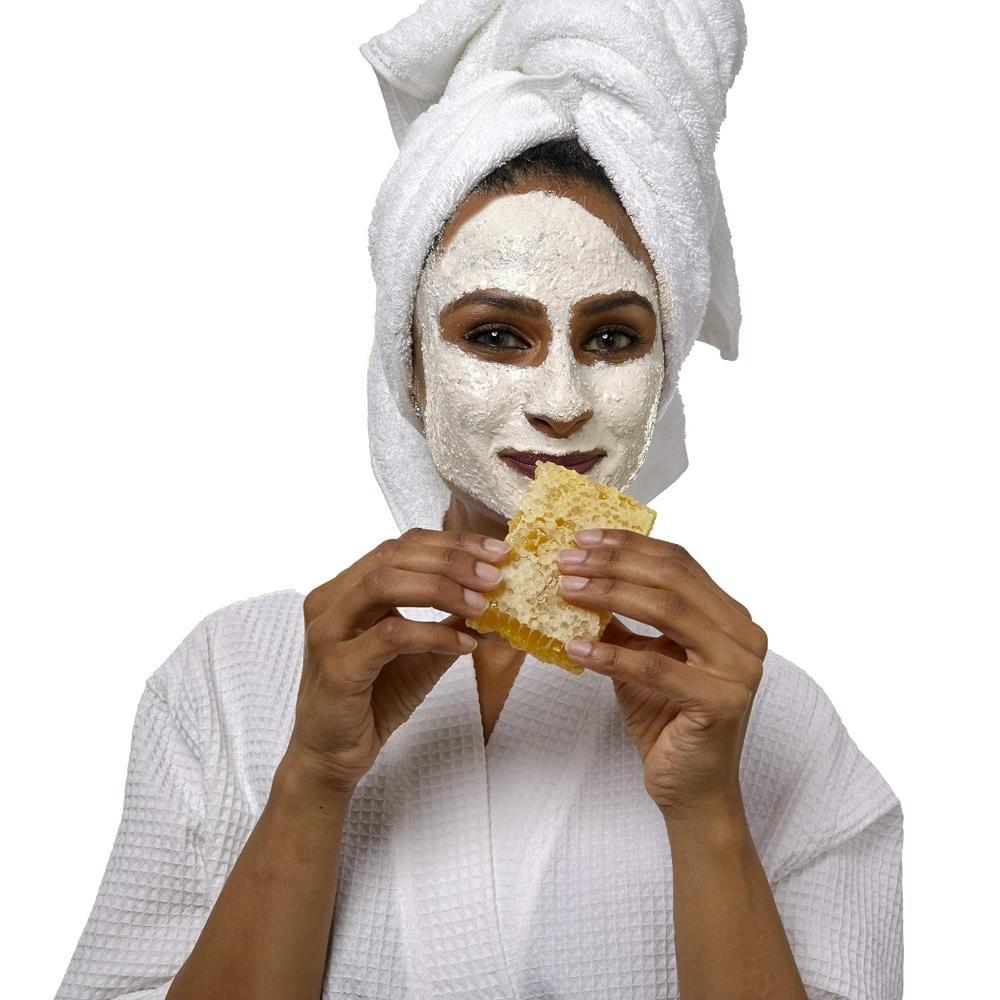 Honey and Almond Face Scrub