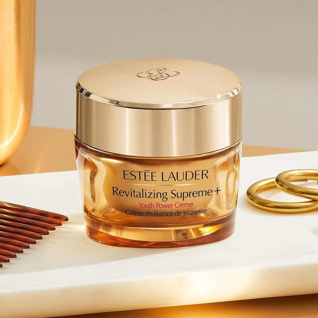 Revitalizing Supreme+ Youth Power Creme Moisturizer with Hyaluronic Acid & Caffeine