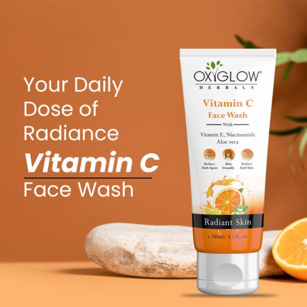Vitamin C Face Wash With Vitamin E, Niacinanide & Aloe Vera