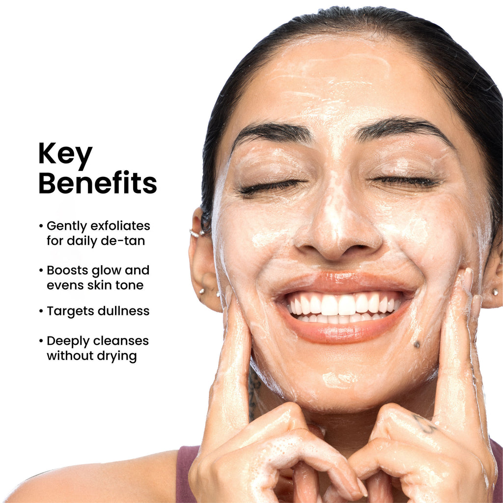 Super Glow Face Wash with Papaya Enzyme & Vitamin C for Tan Removal & Glowing Skin