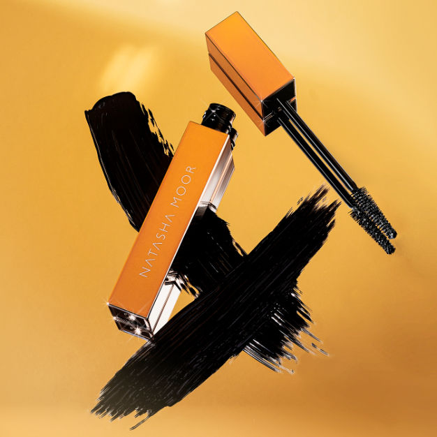 - Moor Power Black Mascara