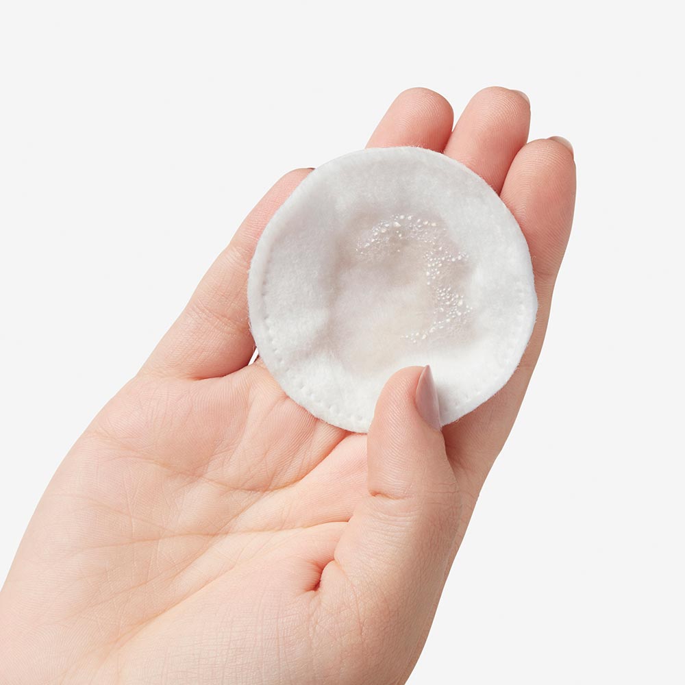 Clearly Corrective Brightening & Soothing Treatment Water With Activated C
