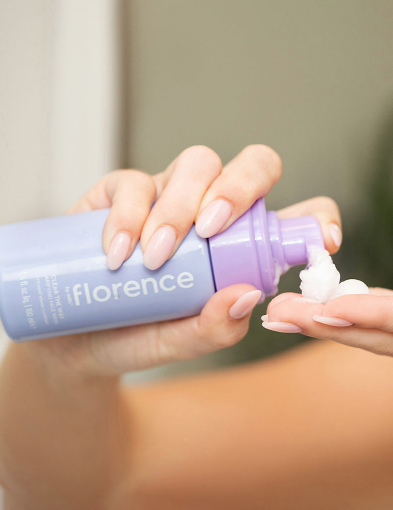 Clear The Way Clarifying Face Wash
