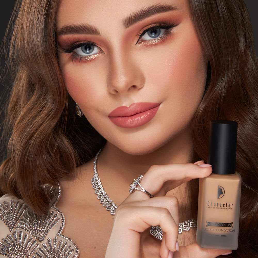Studio Focus Liquid Foundation
