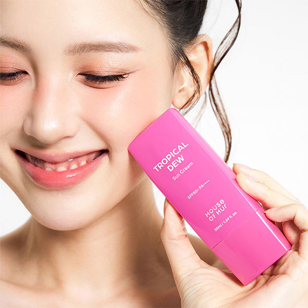 Tropical Dew Sun Cream SPF50 + PA++++
