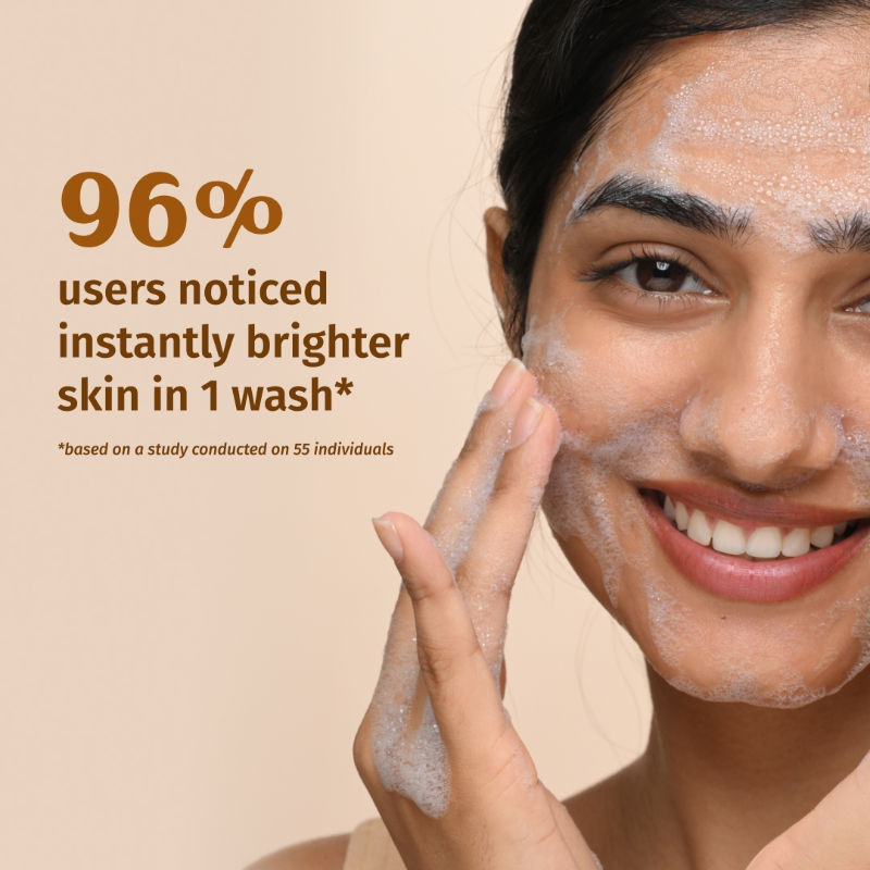 Milk Powder Face Wash For Deep Cleansing With Rice Milk, Papain Enzymes & Hyaluronic Acid