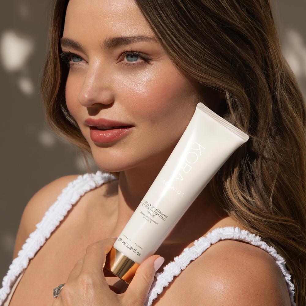 Milky Mushroom Ultra-Hydrating Mask Deeply Hydrates Plumps Revives With Aloe Glycerin