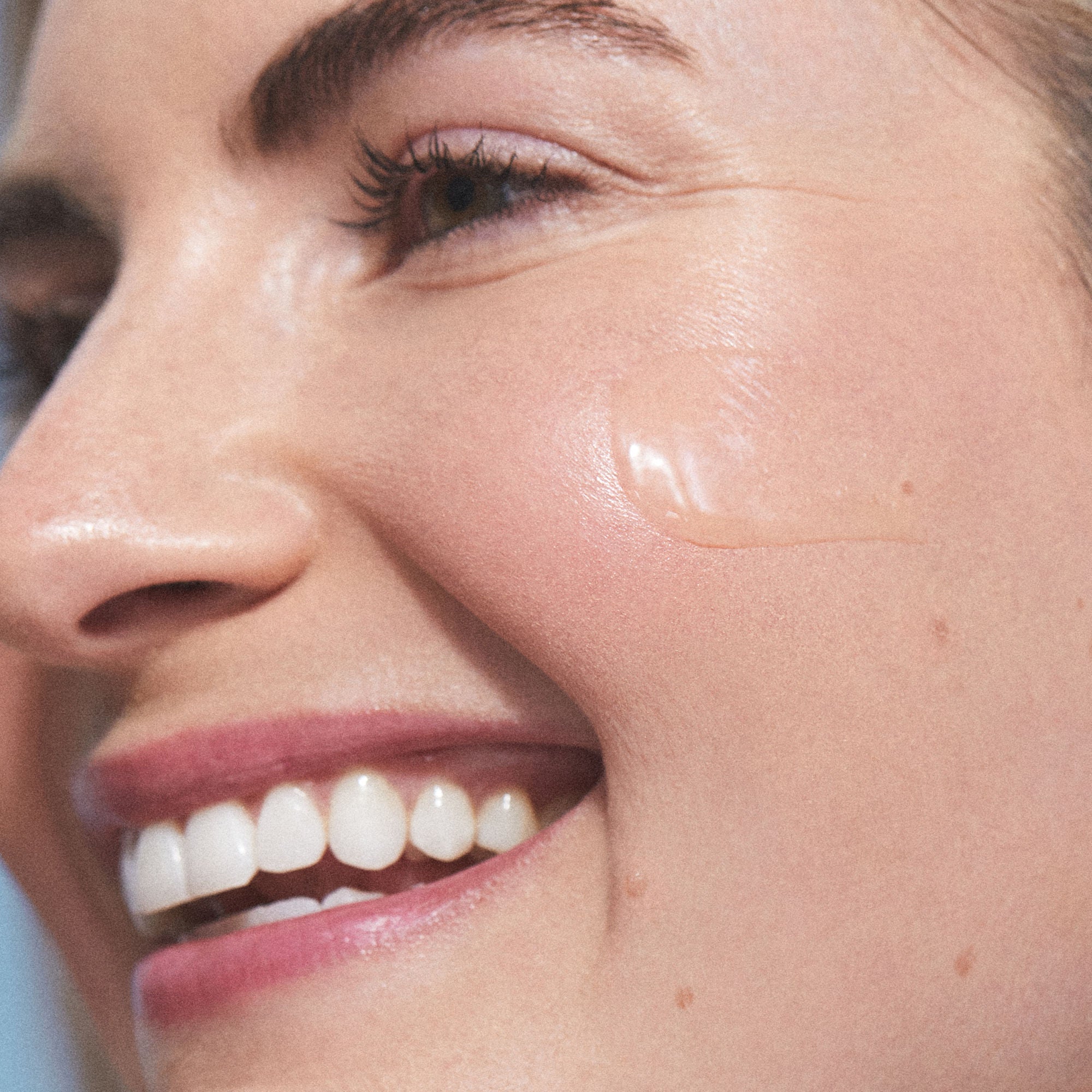 Kakadu Plum Vitamin C Serum Brightens Hydrates Protects With Hyaluronic Acid, Acerola