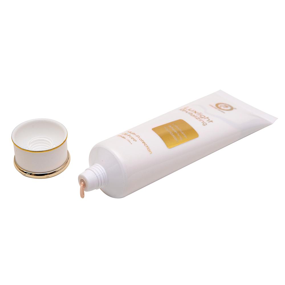 Luxlight Revitalizing Ultimate Whitening Foundation