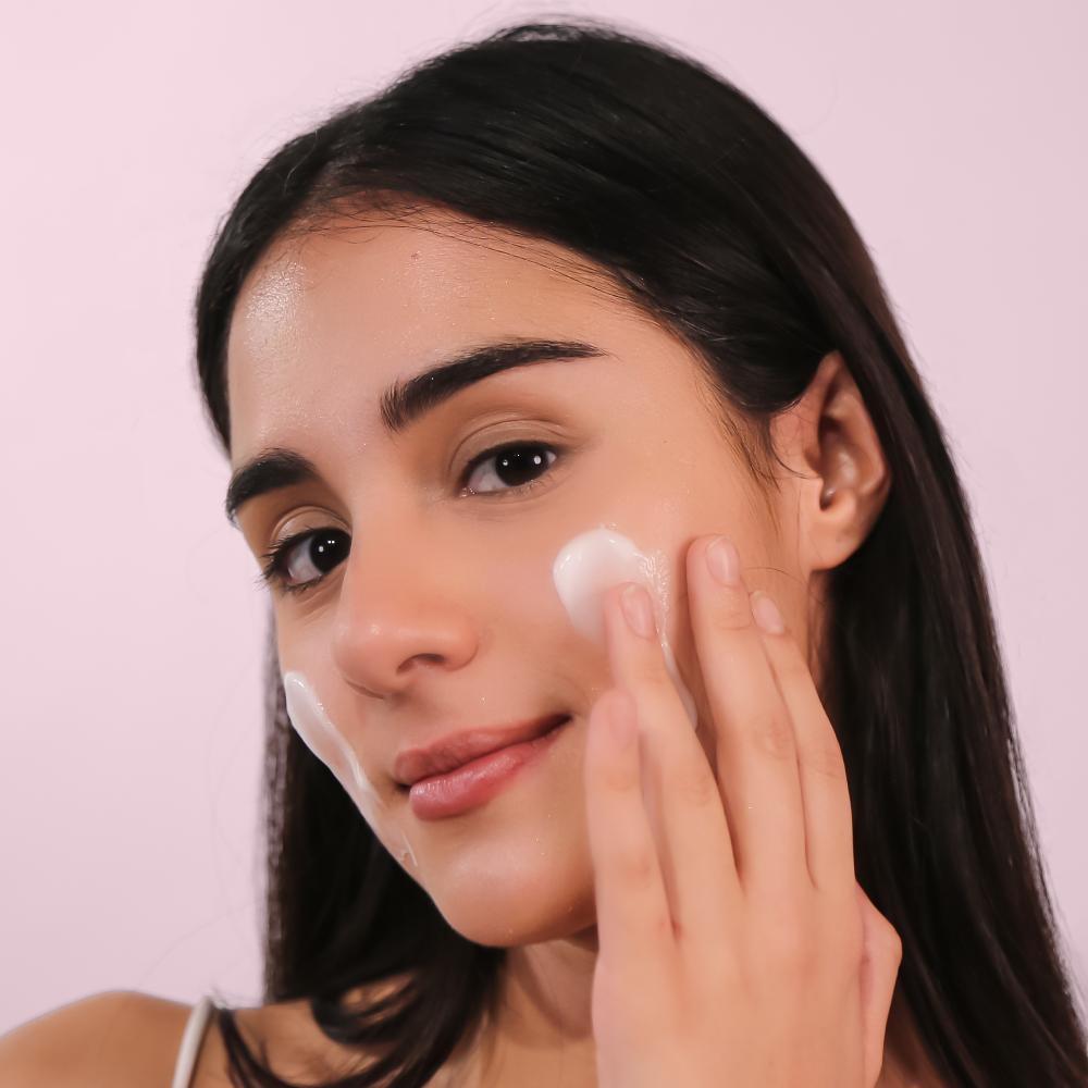 Acne Shield Moisturizer With Richness Of Saffron