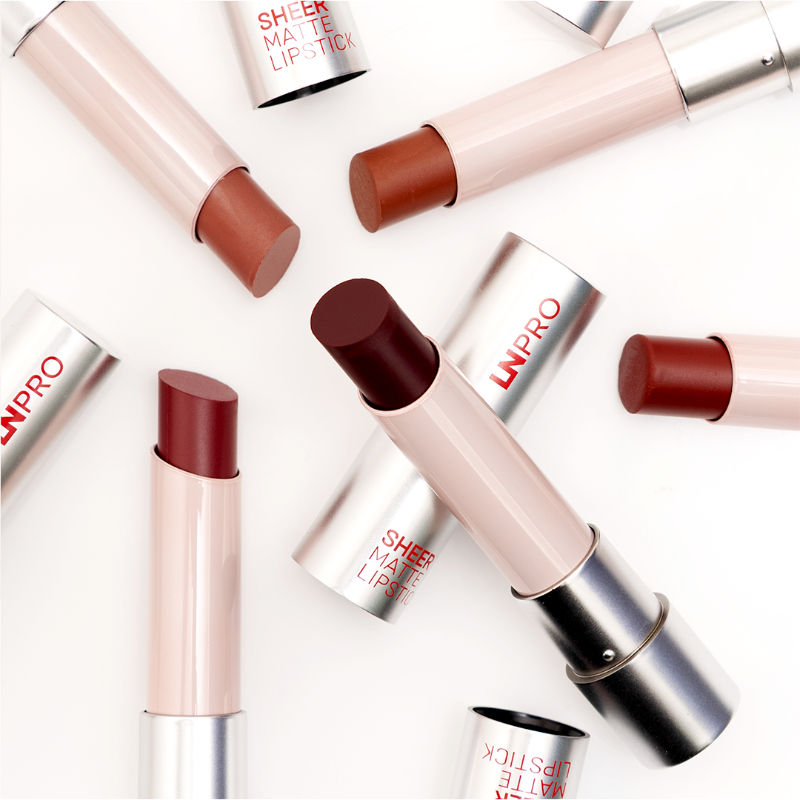 Sheer-Matte Lipstick