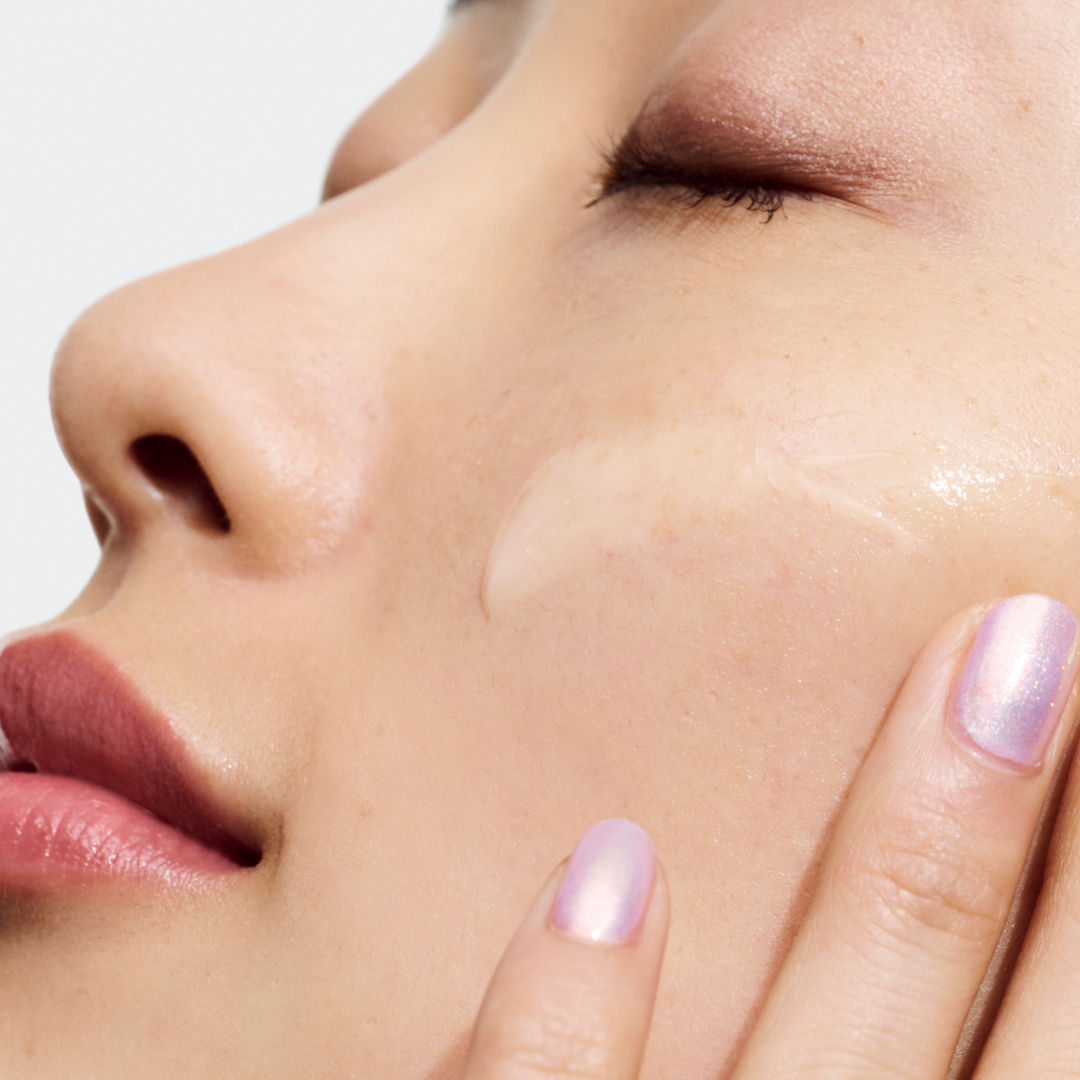 Even Better Clinical Clearing Serum For Dark Spots With Niacinamide And Vitamin C