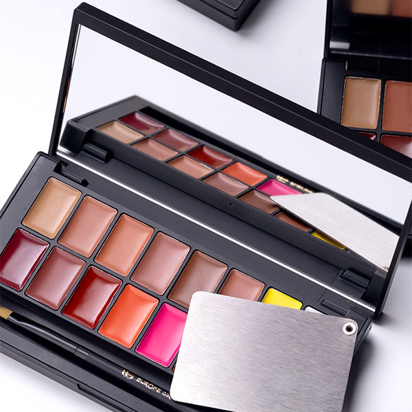 Kiss Me Lip Palette