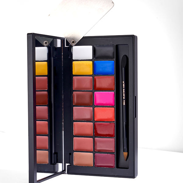 Kiss Me Lip Palette