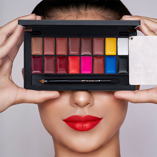 Kiss Me Lip Palette