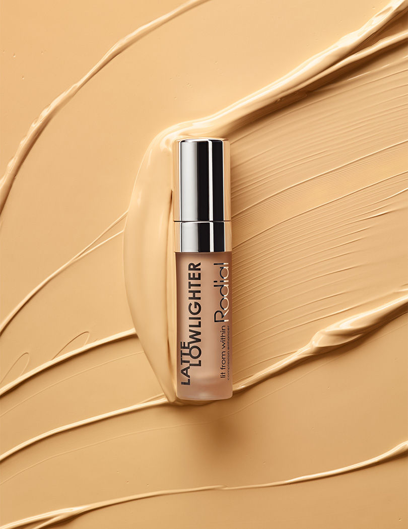 Peach Lowlighter - All-In-1 Conceal, Brighten & Highlight With Caffeine & Hyaluronic Acid