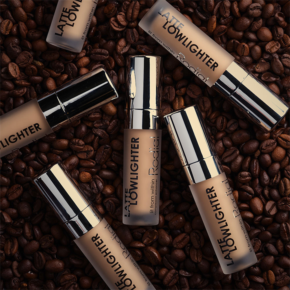 Peach Lowlighter - All-In-1 Conceal, Brighten & Highlight With Caffeine & Hyaluronic Acid