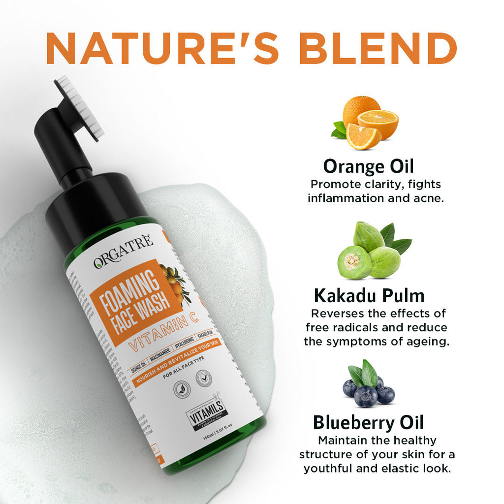 Niacinamide & Vitamin C Foaming Face Wash With Built-In Silicon Brush For Acne-Prone Skin