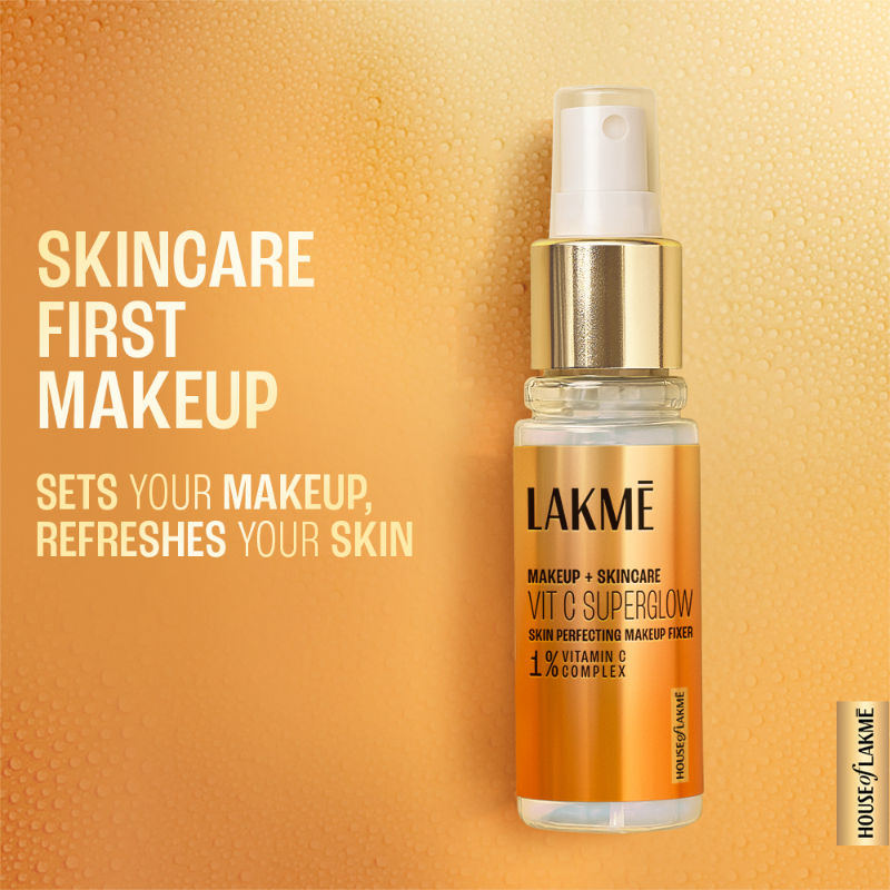 Vitamin C Superglow Lightweight Skin Perfecting Makeup Fixer With 1% Vit C For Radiant Glow