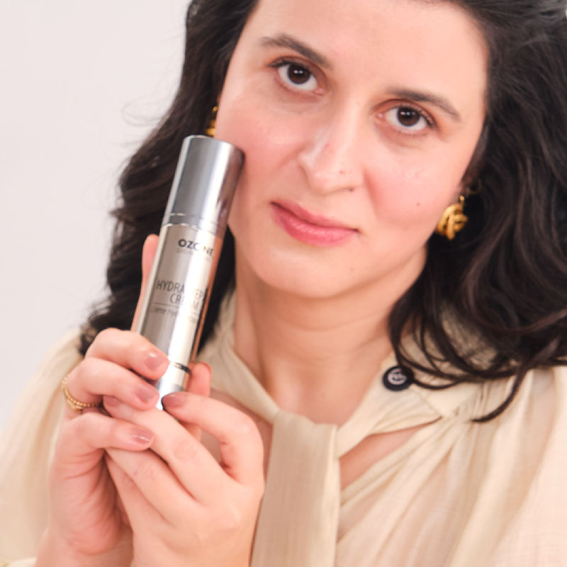 Signature Hydra Repair Cream Use AM