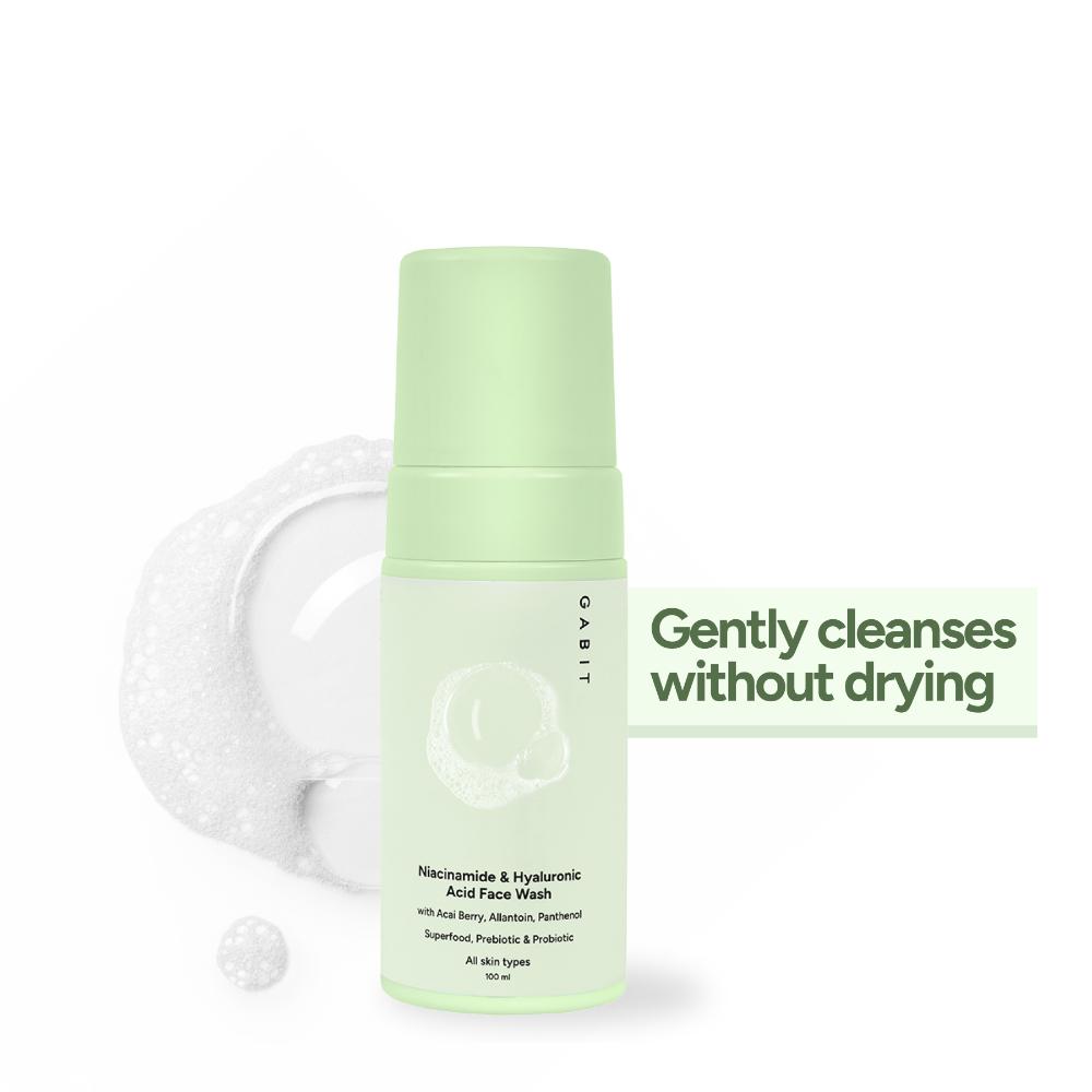 Niacinamide & Hyaluronic Acid Foaming Face Wash With Vitamin B5 For Glowing & Hydrated Skin