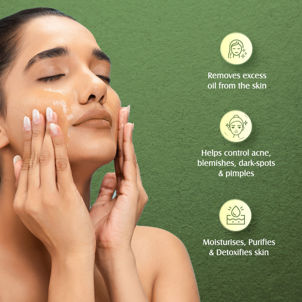 Teatreewash Face Wash With TeaTree Oil & Cinnamon And Helps Control Pimples & Acne