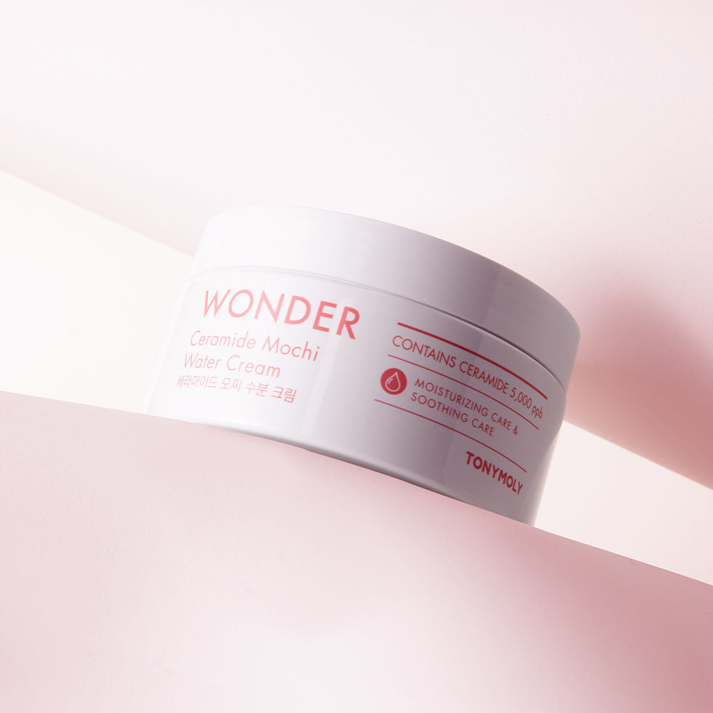 Korean Wonder Ceramide Mochi Water Cream-Gel Moisturiser with Aloe to Hydrate Dry Skin