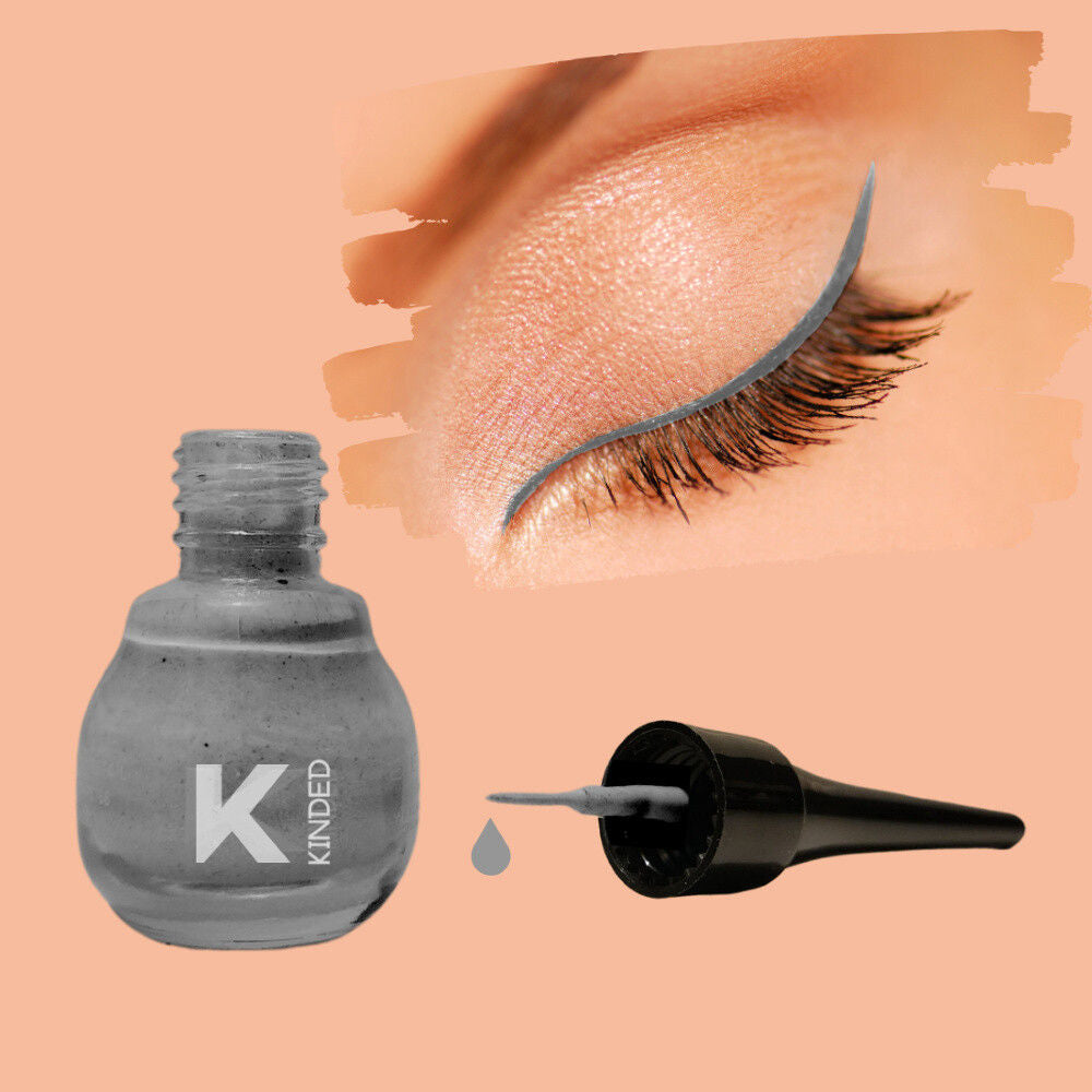 Liquid Metallic Eye Liner