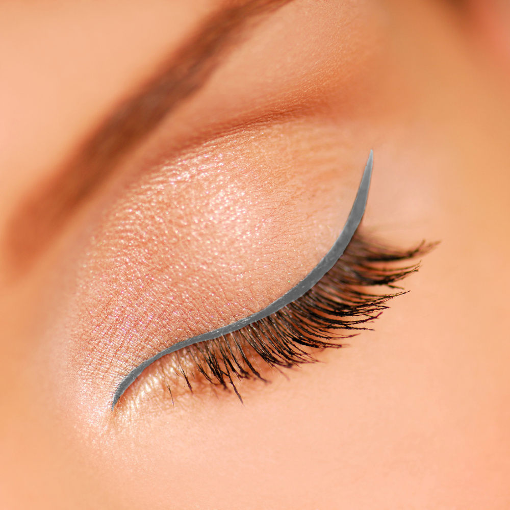 Liquid Metallic Eye Liner