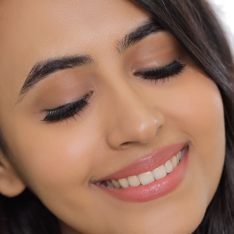 Nykaa Lash Talk Lightweight, Long & Volumizing Natural False Eyelash - Turn Up The Drama (1pcs)