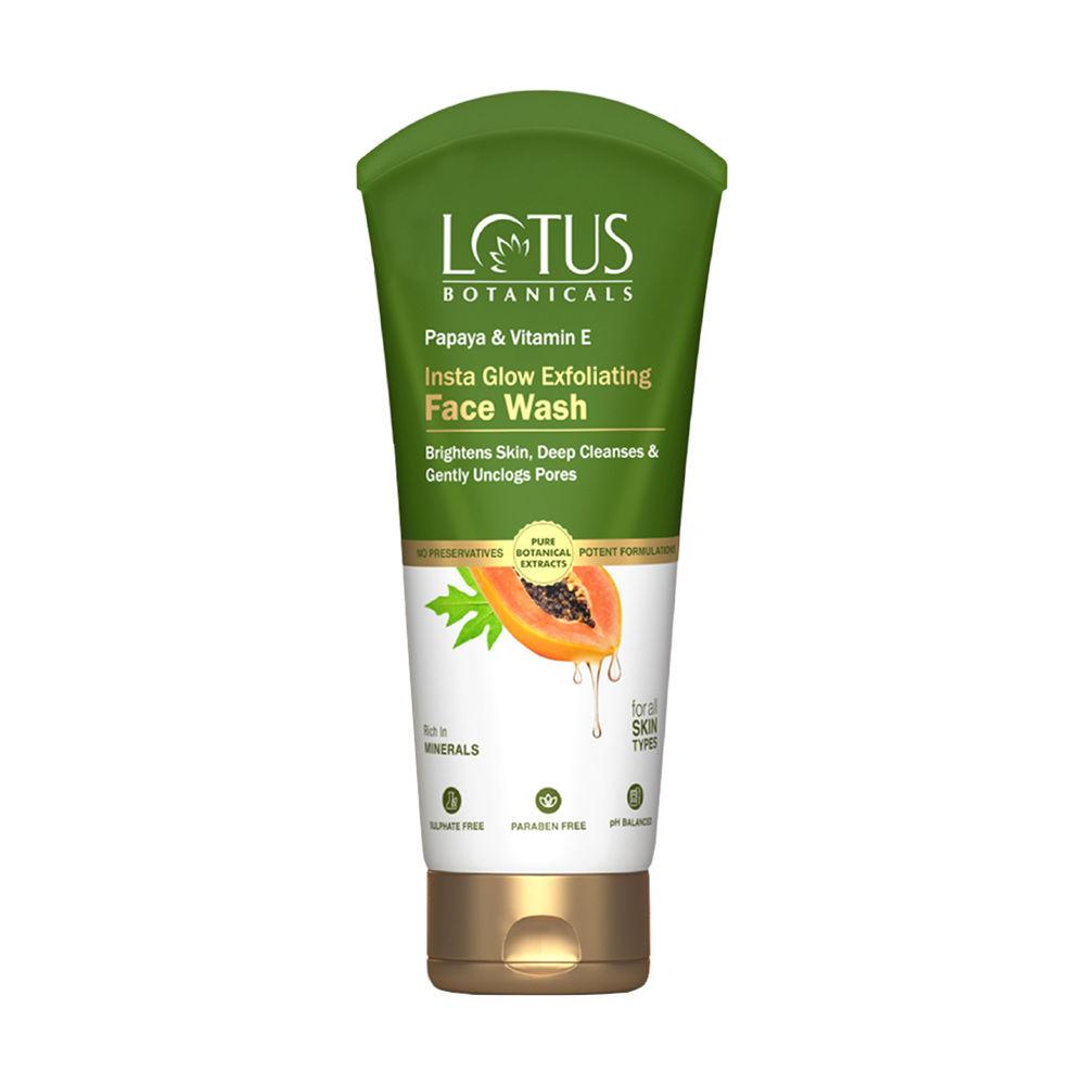 Papaya & Vitamin E Insta Glow Exfoliating Face Wash