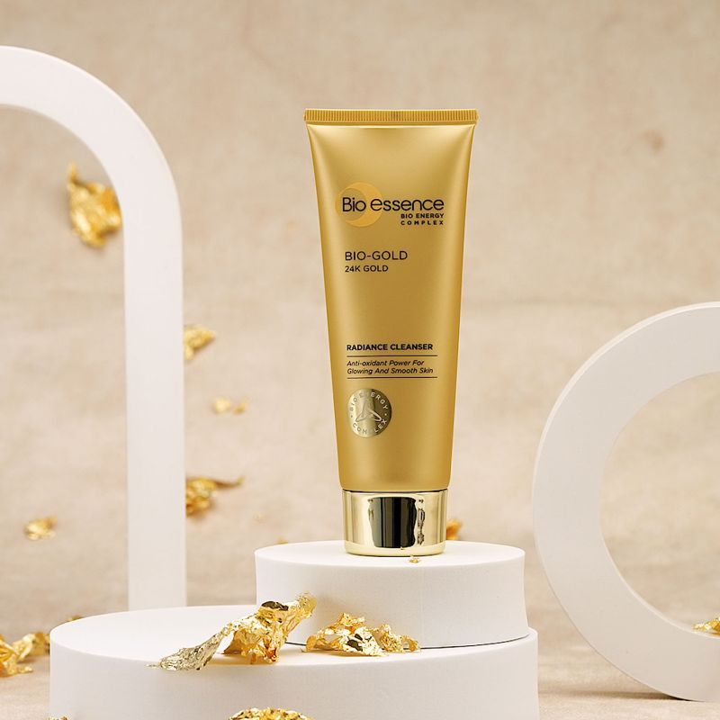 24K Gold Radiance Cleanser, Niacinamide Face Wash For Women, Collagen & Amino Acid