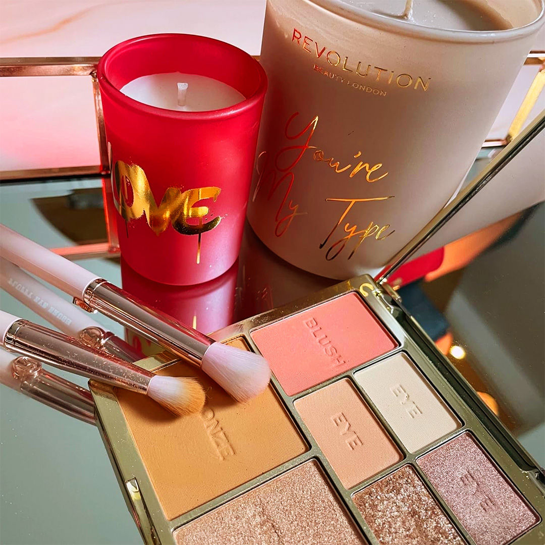 Iconic Eye & Cheek Palette - Light Medium