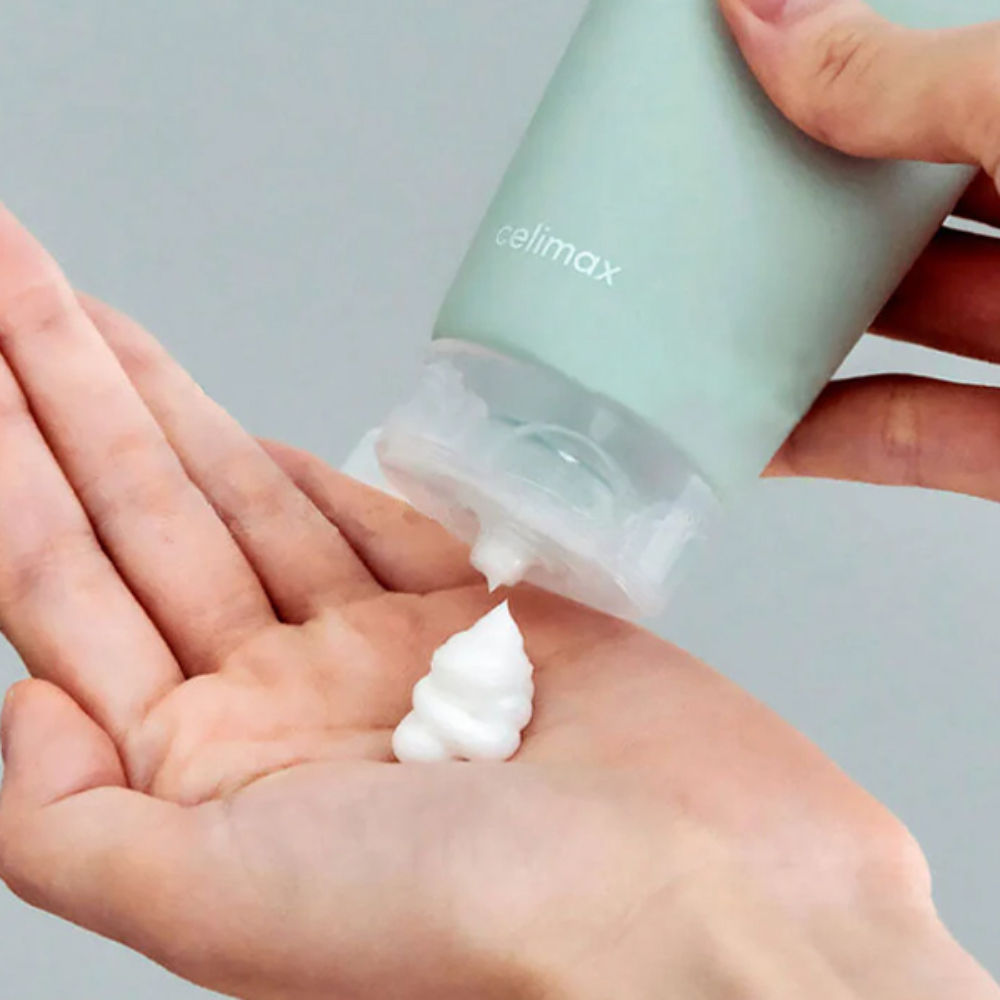Ji Woo Gae Cica BHA Acne Foam Cleanser, Exfoliates, Clears Acne & Calms Skin