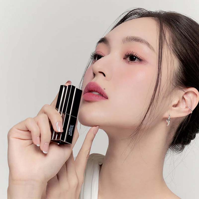 Moodwear Blur Lipstick